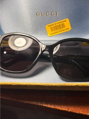 Gucci Black Women's Oversized Sunglasses with Dark Lenses